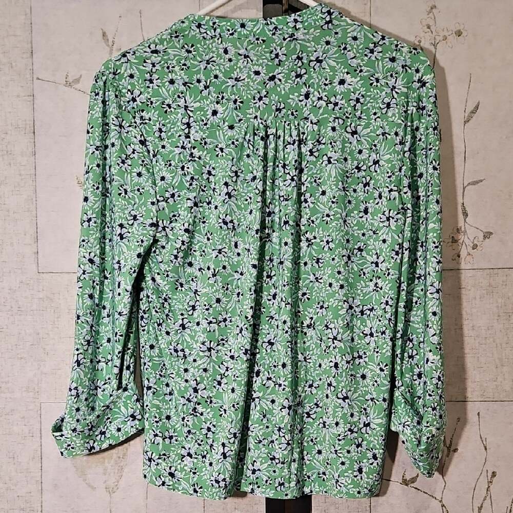 Cocomo Green Puff Sleeve Blouse with Mandarin Collar - Picture 3 of 3